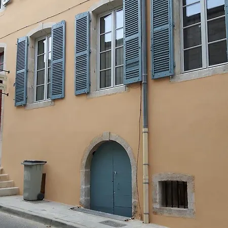 Les Boiseries Apartment *